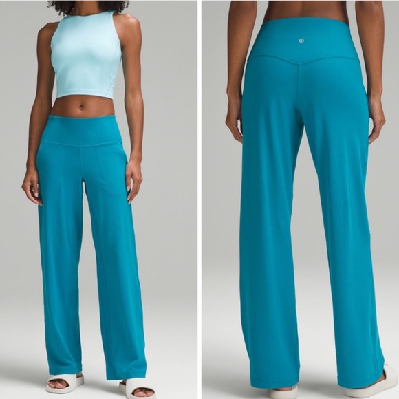 lululemon athletica Pants - Lululemon Align High-Rise Wide-Leg Pant 31"
Hawaiian Blue size 8